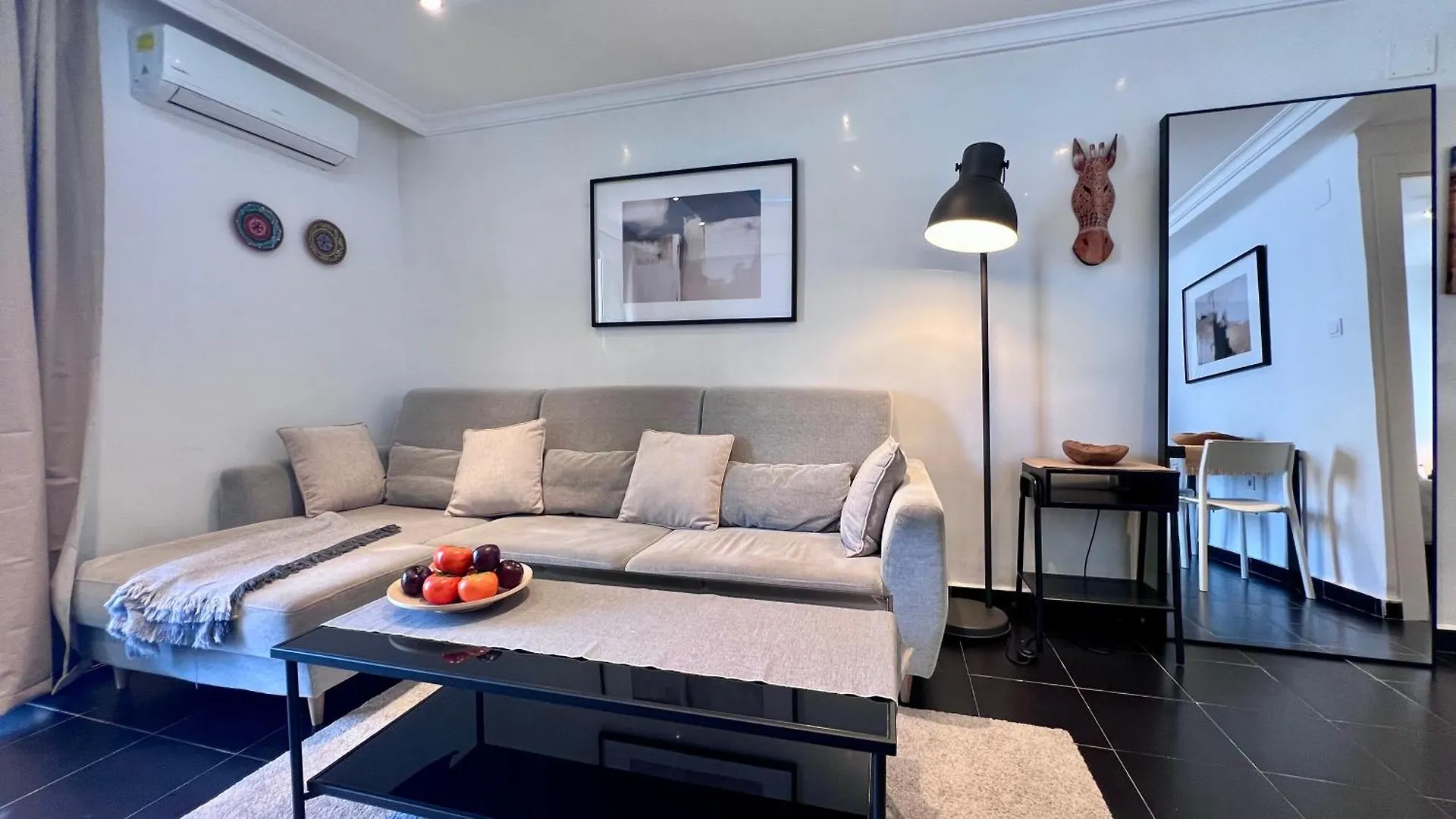 Cool, Modern And Snug 3Br Apartment Peachy Stays Malaga 0*,
