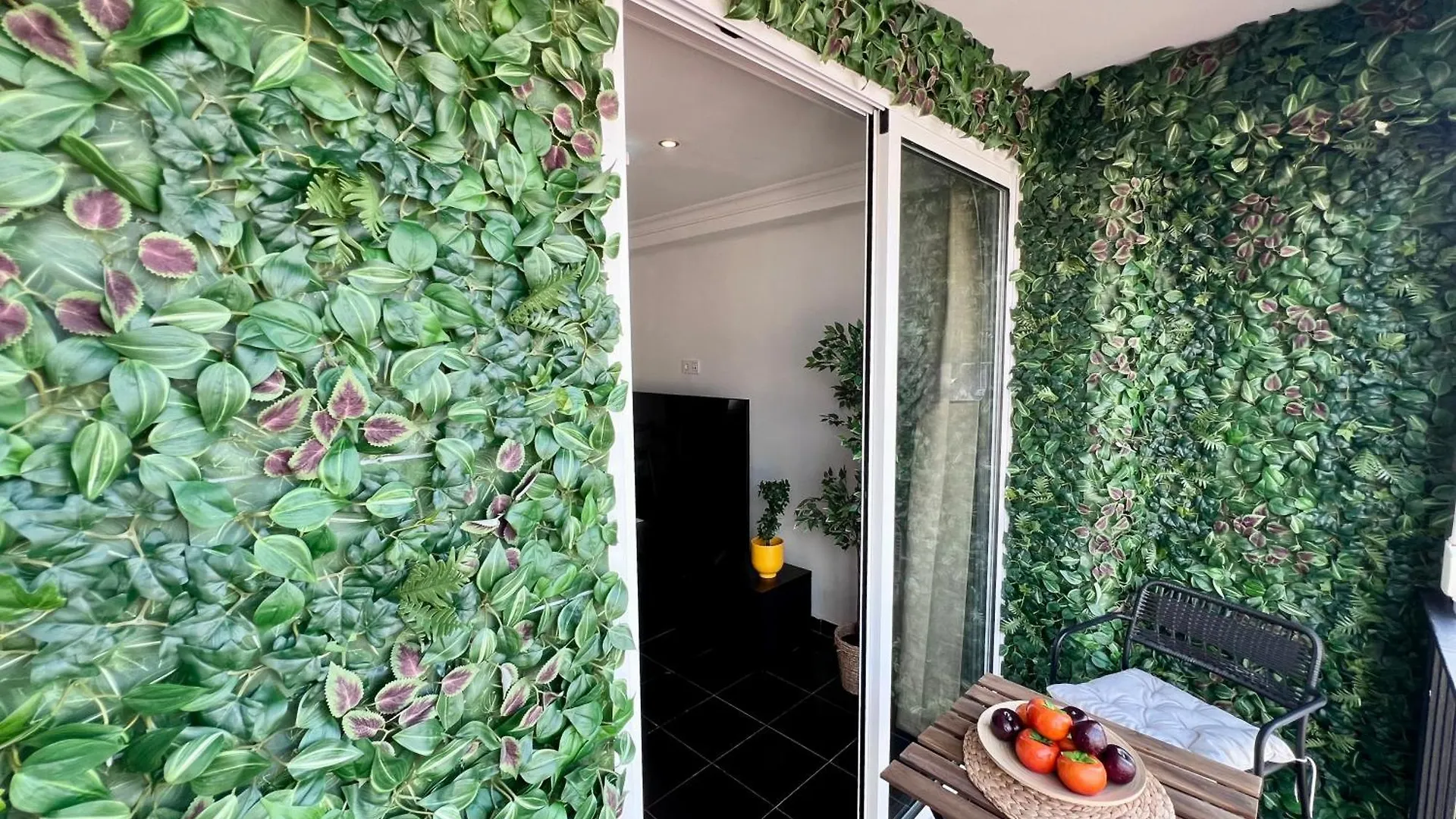 Cool, Modern And Snug 3Br Apartment Peachy Stays Malaga Spain