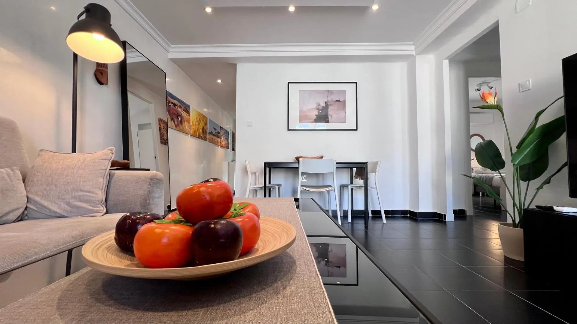 Cool, Modern And Snug 3Br Apartment Peachy Stays Malaga 0*,